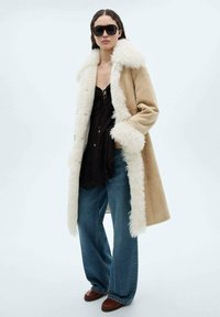 Mango PENYLANE - Zimný kabát - beige