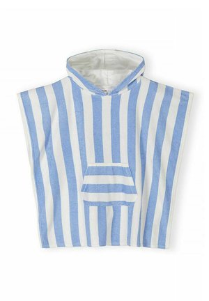 Dziecięcy ponczo z kapturem w pionowe niebiesko-białe paski z przednią kieszenią kangurzą, wykonany z miękkiego, chłonnego materiału.