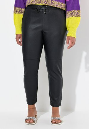 WITH ELASTIC WAIST AND HEMS - Pantaloni - black