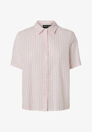 Camisa de botones de manga corta con rayas verticales en rosa y blanco, con cuello, tela ligera y texturizada, y etiqueta de la marca en el interior del cuello.