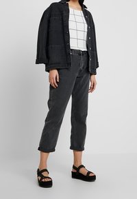 ONLY Pusero - off-white