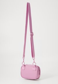 Jordan JAW ALPHA CAMERA BAG - Torba preko tijela - orchid