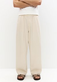 PULL&BEAR - RUSTIC - JOGGING - Trousers - beige Thumbnail Image 1