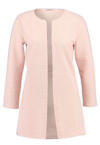 Ljusrosa kofta med trekvartslånga ärmar, strukturerad tyg, öppen frontdesign och ribbdetaljer längs kanterna.