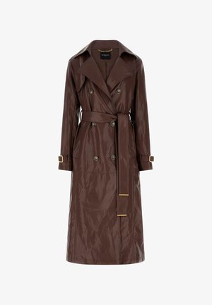 Trench coat doppiopetto marrone con ampi revers, vita con cintura, cinturini con fibbia sui polsini e finitura leggermente lucida.