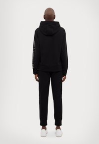 EA7 Emporio Armani TRACKSUIT - Træningssæt - black