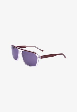 Occhiali da sole rettangolari con lenti tinta viola e montature trasparenti chiare combinate con aste rosso scuro e barra superiore coordinata.