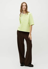 mbyM EMRYS-M - Pluus - sunny lime sugar stripe