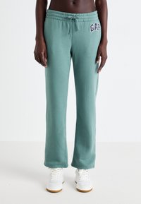 GAP HERITAGE - Tepláky - district green