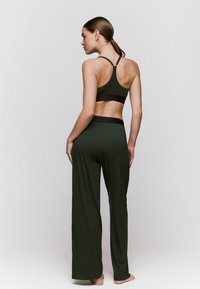 SARDA ELIZA - Pyjamabroek - jungle