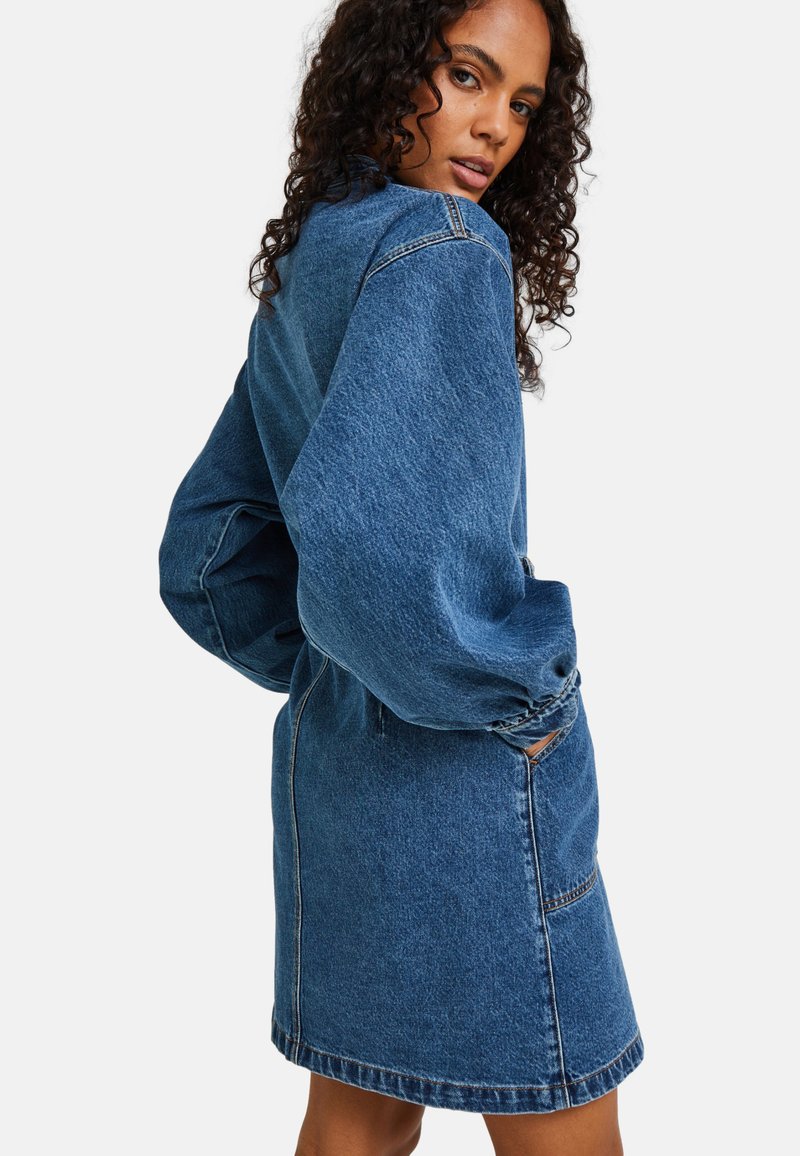 Monoprix BOUTONS PRESSION Robe en jean denim/bleu marine