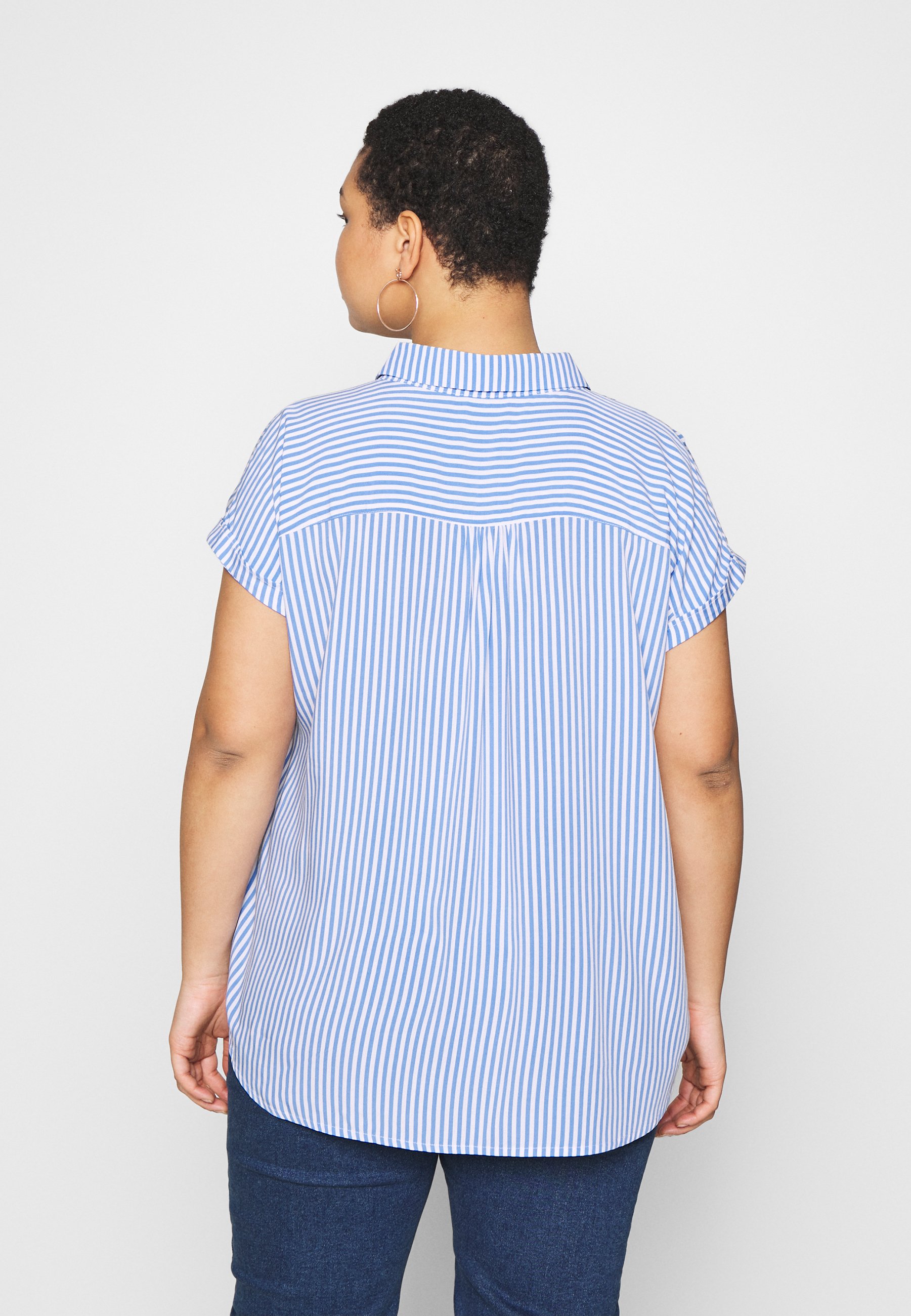 MY TRUE ME TOM TAILOR SHORT DROP SLEEVE Skjorte vertical Kaffe Curve AMINA - Skjorte - blue