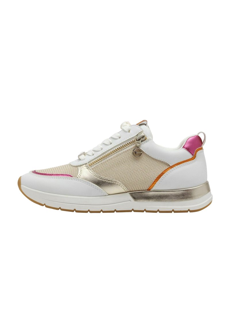 Weißer Sneaker mit metallisch goldenen Akzenten, pinkem Fersendetail und Mesh-Seitenteilen. Verfügt über einen seitlichen Reißverschluss und ein strukturiertes Design. Gummisohle.