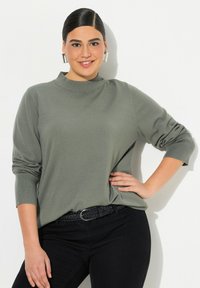 Ulla Popken STEHKRAGEN - Svetr - gray green