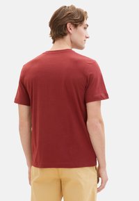 TOM TAILOR LOGO  - Triko s potiskem - rot