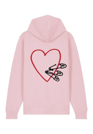 Felpa rosa con un grande cuore rosso ricamato e tre spille da balia nere sovrapposte. Tessuto morbido con vestibilità rilassata e cappuccio.