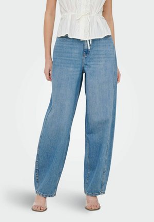 JDY BALLON-FIT JEANS JDYSUSIE MITTLERE TAILLE BARREL FIT JEANS - Jean boyfriend - light blue denim