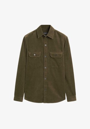 Olijfgroene corduroy shirt met een button-down kraag, twee borstzakken en een knoopsluiting aan de voorkant. Textuur stof met verticale ribbels.