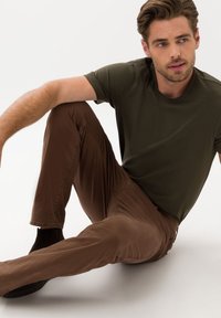 BRAX STYLE CADIZ - Stoffhose - malt