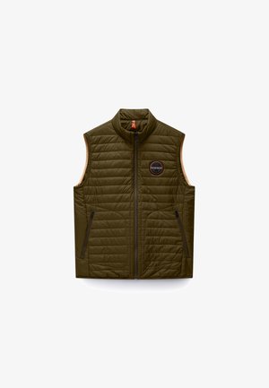 Olivgrüne wattierte Weste mit Stehkragen, gesteppter Textur, zwei seitlichen Reißverschlusstaschen und einem runden Logo auf der Brust.