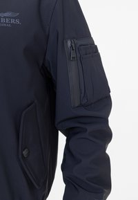 Thumbnail Image 10