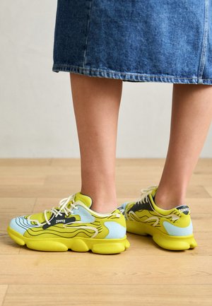 KARST UNISEX - Trainers - gelb/blau