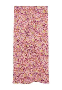 Falda drapeada con un patrón floral en rosa suave, con vibrantes remolinos de púrpura, amarillo y rojo. Textura suave con detalles fruncidos en el centro.