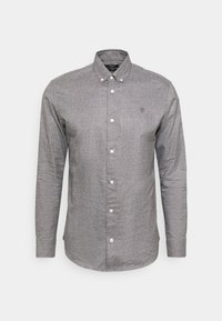 Szara koszula na długi rękaw z guzikami, wykonana z tkaniny plecionej; posiada kołnierz, przedni pęk klapek oraz subtelne logo na piersi.