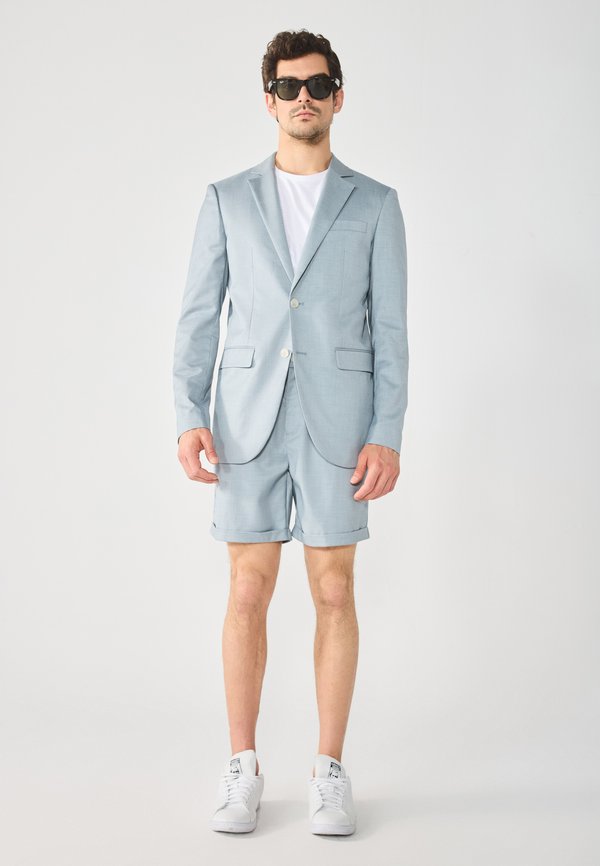 BASIC SUIT W/ SHORTS - Suit