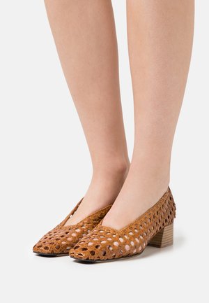 TAISSA - Escarpins - camel