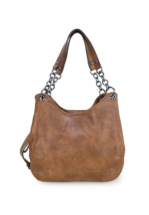 Braune Lederhandtasche mit perforiertem Muster, doppelter Kette und Leder-Schulterriemen sowie einer lässigen rechteckigen Form.