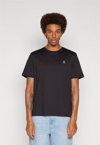 Timberland - SHORT SLEEVE NEW BADGE TEE - T-Shirt basic - black Thumbnail-Bild 1