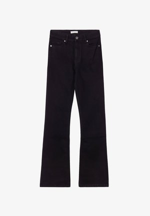Jean flare noir en denim, présentant un design classique à cinq poches, une fermeture à bouton et des détails de couture subtils.