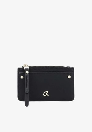 Zwarte lederen kaarthouder met ritssluiting, voorvak, zilverkleurige ritstrekker en klein zilverkleurig logo in het midden aan de voorkant.