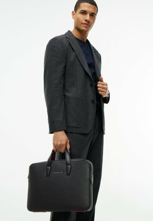 Tommy Hilfiger, TOMMY HILFIGER TH BUSINESS TEXTURED LAPTOP BAG - Portafolios - black