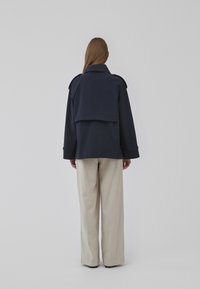 Modström CLARA JACKET - Puspaltis - midnight blue