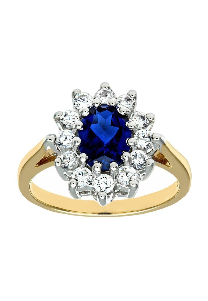 Anello in oro con zaffiro blu ovale centrale, circondato da un alone di diamanti bianchi tondi incastonati in metallo di tono argenteo.