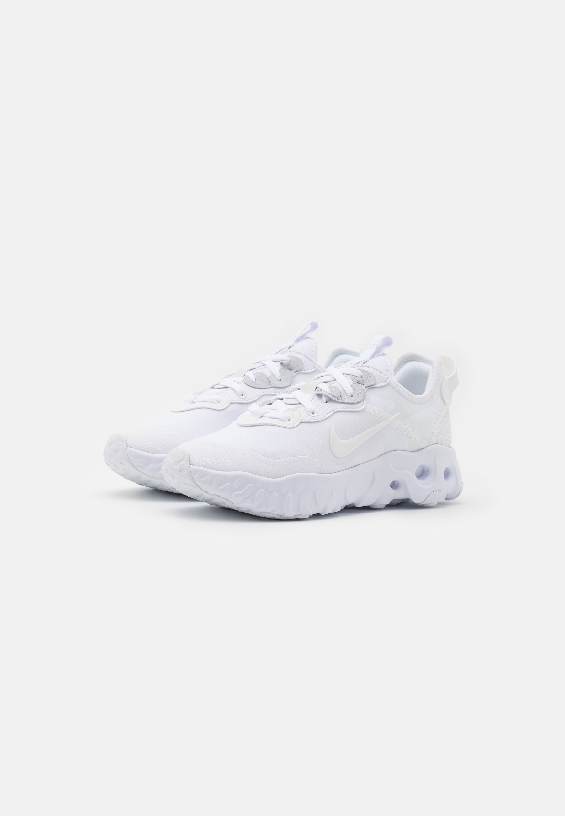 sneakers react art3mis