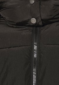 ONLY Petite Vinterjakker - black