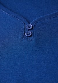 Street One MIT KNOPFDETAIL - Jednoduché tričko - blau