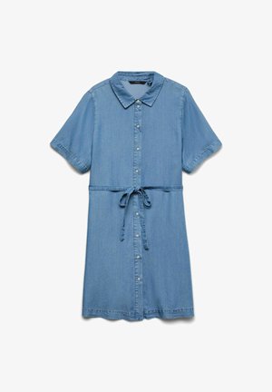 Robe chemise en denim bleu clair à manches courtes, avec col, boutons sur le devant et ceinture à nouer à la taille.
