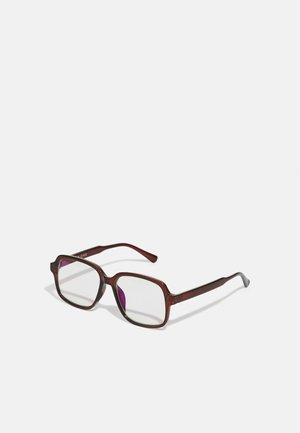 Braune, rechteckige Brille mit transparenten Gläsern und lila Tönungen. Glatter Kunststoffrahmen mit geraden Bügeln und dezenten Akzenten.