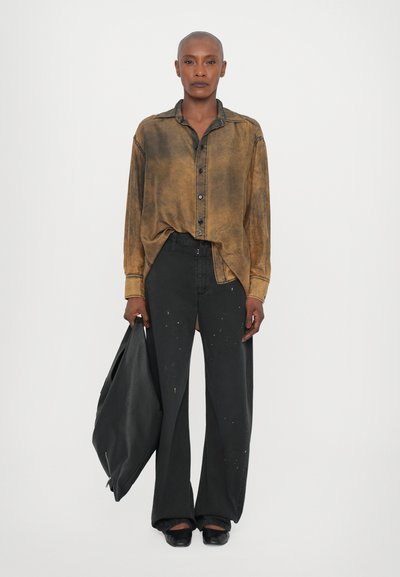 MM6 Maison Margiela PANTS - Relaxed fit -farkut - black