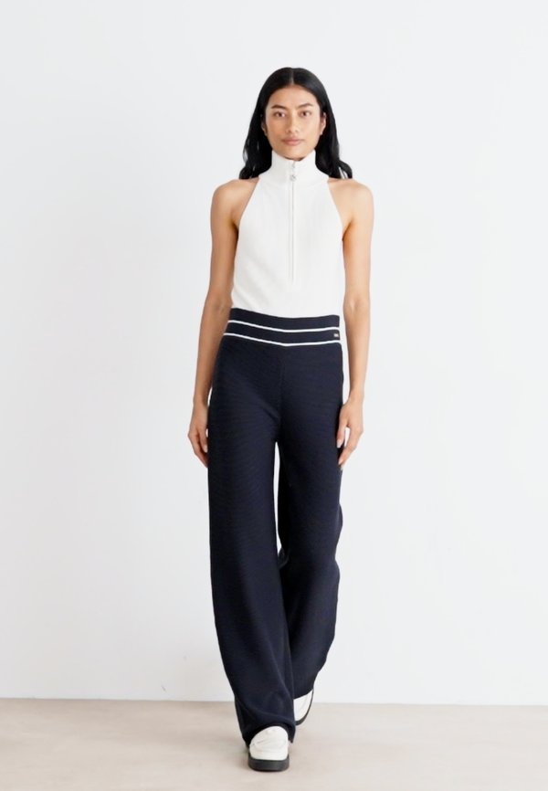 MAISY TROUSERS - Trousers4