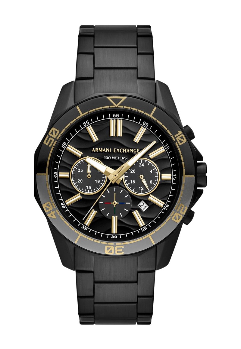 Črno nerjaveče jeklo kronografna ure z zlatimi poudarki, teksturirano črno številčnico, tremi podštevci, prikazom datuma in 100 metri vodoodpornosti.