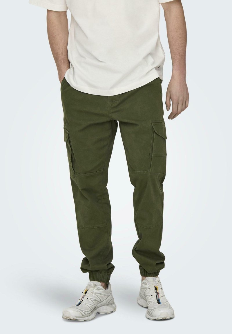 Only & Sons - CARTER LIFE CUFF NOOS - Pantalones cargo - dunkelgrün, Ampliar