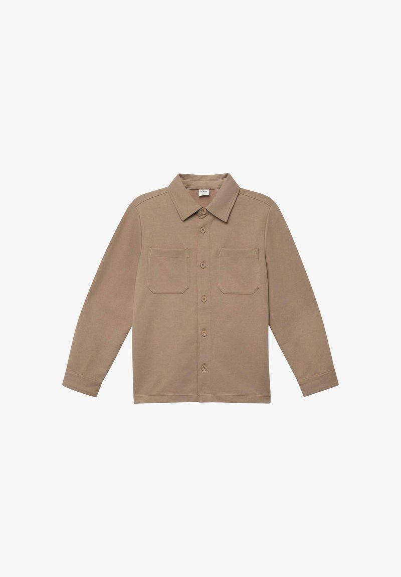 Chemise beige à manches longues avec col, fermeture à boutons et deux poches poitrine. Confectionnée en tissu lisse, elle présente un design simple.