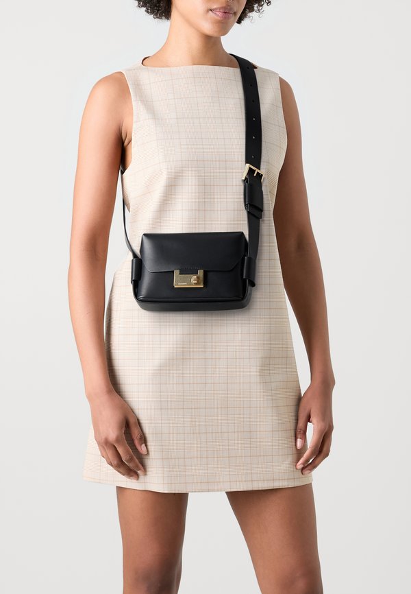 FRANKIE CROSSBODY - Cross body bag