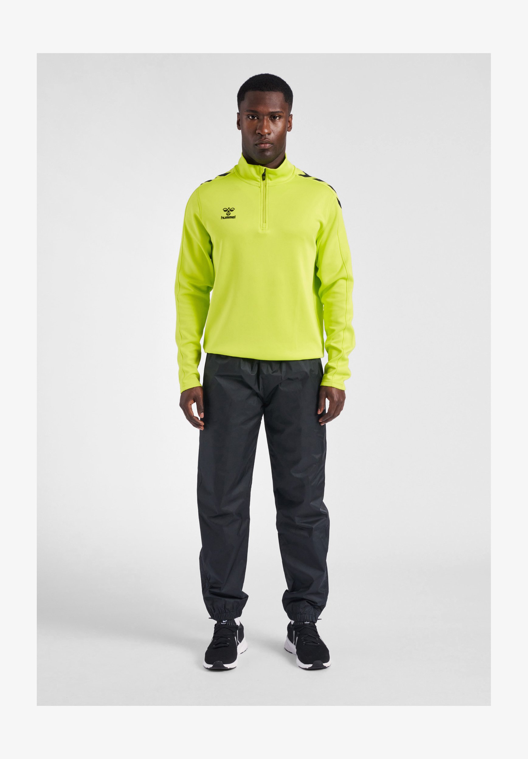 Hummel Hmlcore Xk Pantaloncini Uomo In Poliestere - Cuciture A Contrasto, Cordoncino In Vita, Tessuto Interlock, Taglie Forti (4XL)