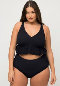 Ulla Popken STRUCTURE RUCHÉ BONNETS SOUPLES BRETELLES RÉGLABLES SET - Bikiny